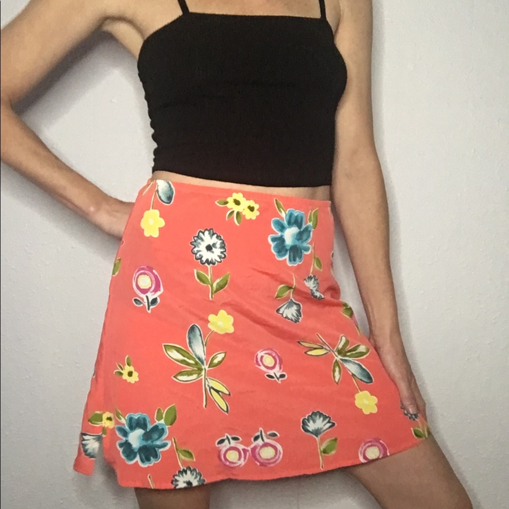 🌺VTG 90s bright floral mini skirt